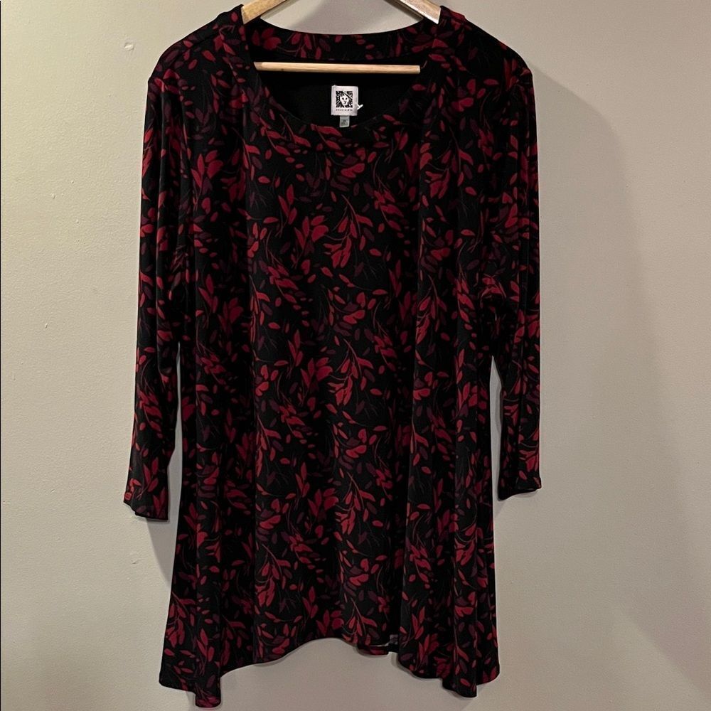 Anne Klein Black and Red Floral Top - Picture 2 of 8